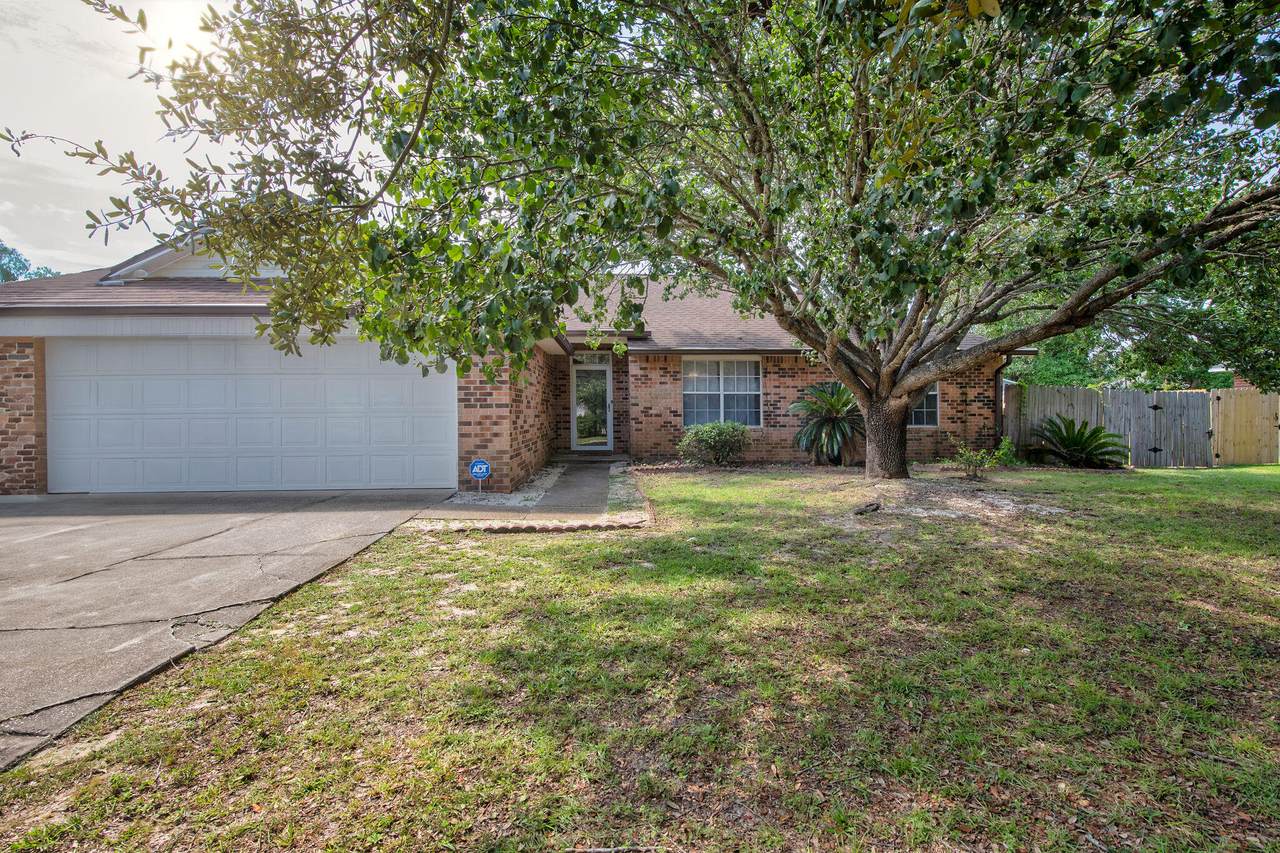 7241 Antoinette Circle - Photo 1