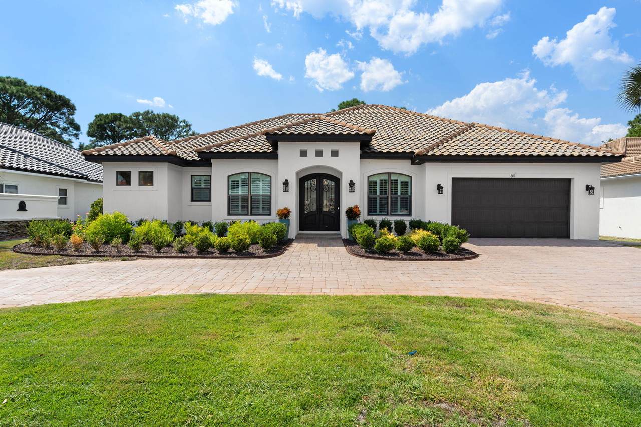 85 Garnet Place - Photo 1
