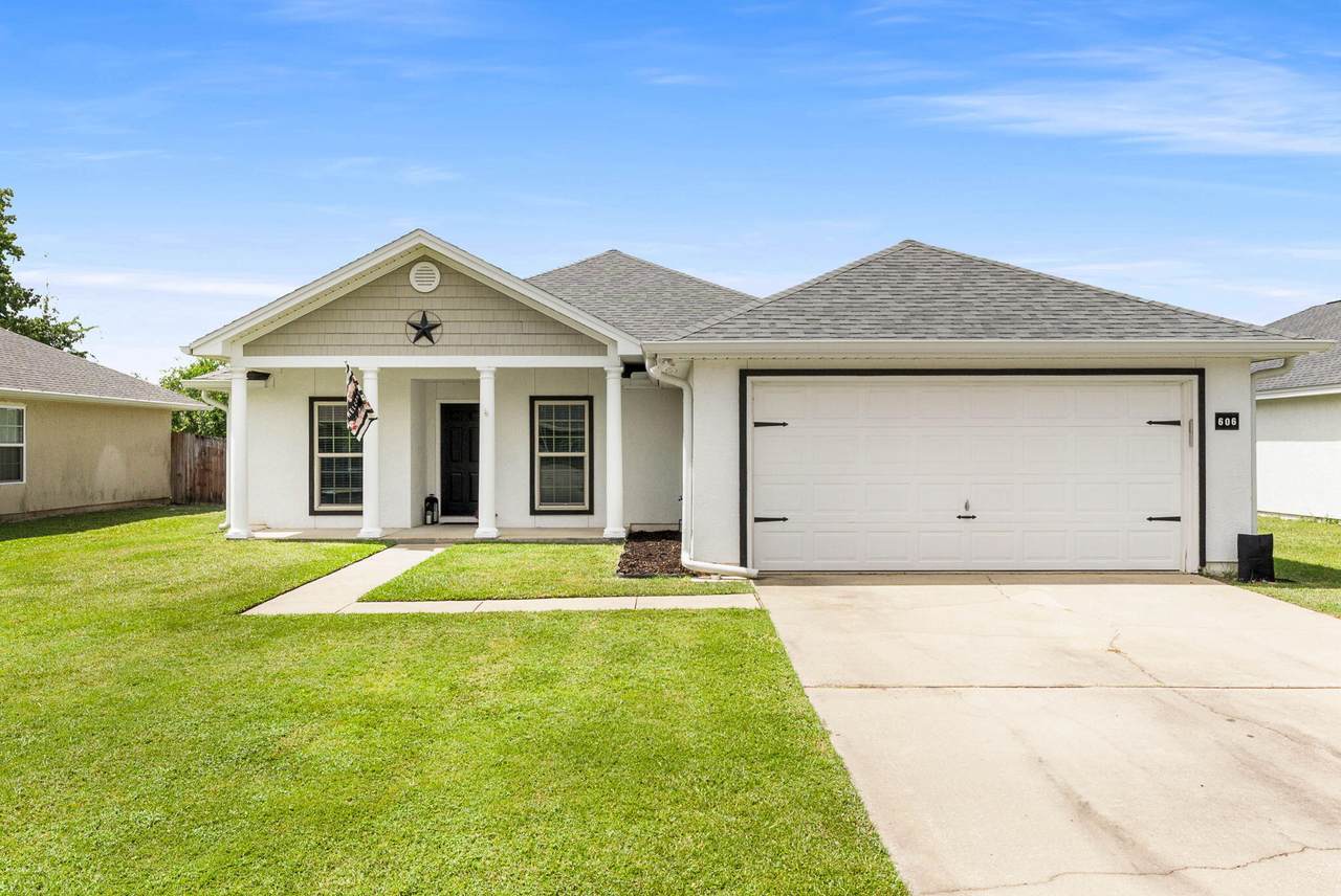 606 Timbers Crossing - Photo 1