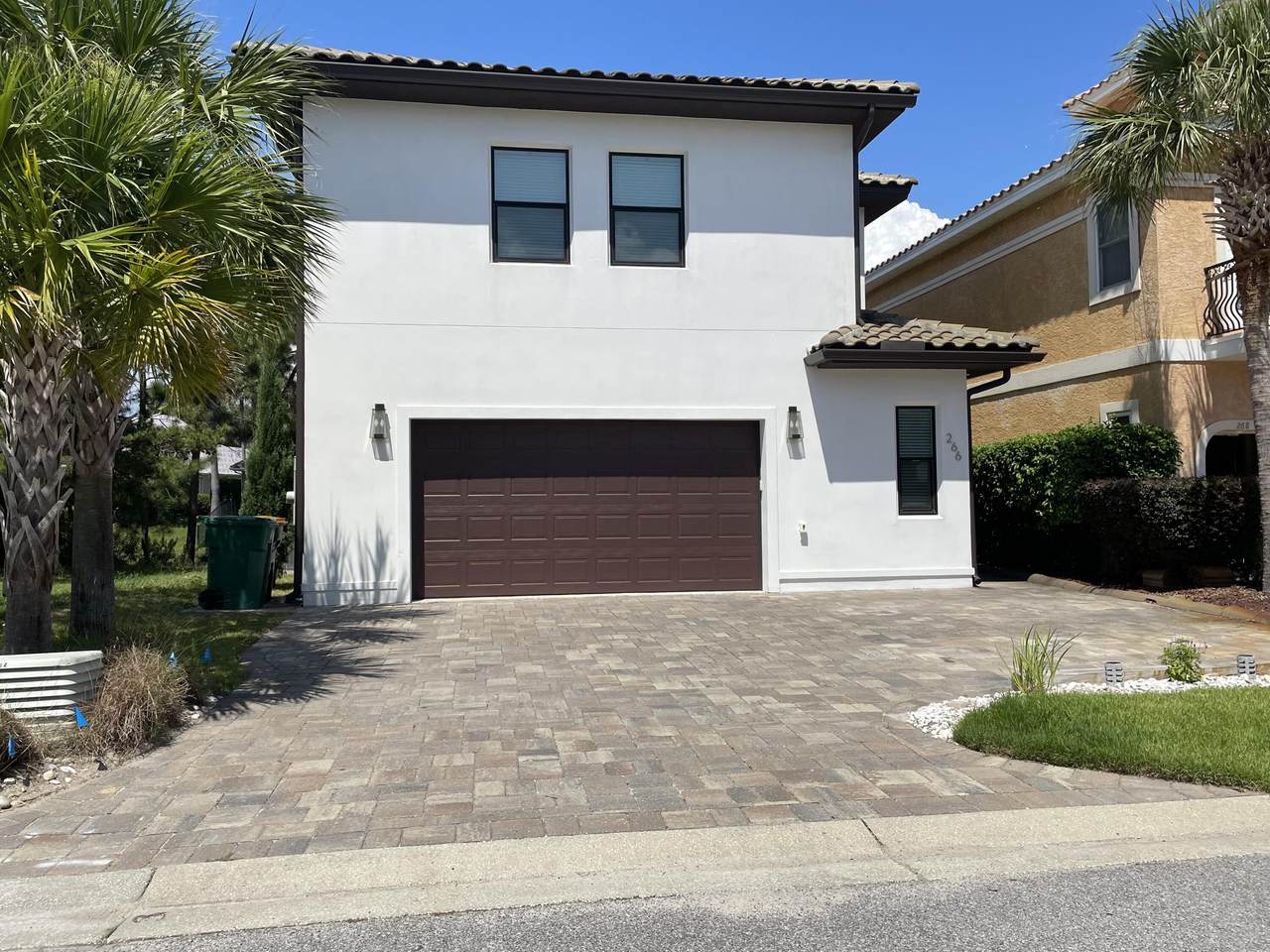 266 Calusa Boulevard - Photo 1