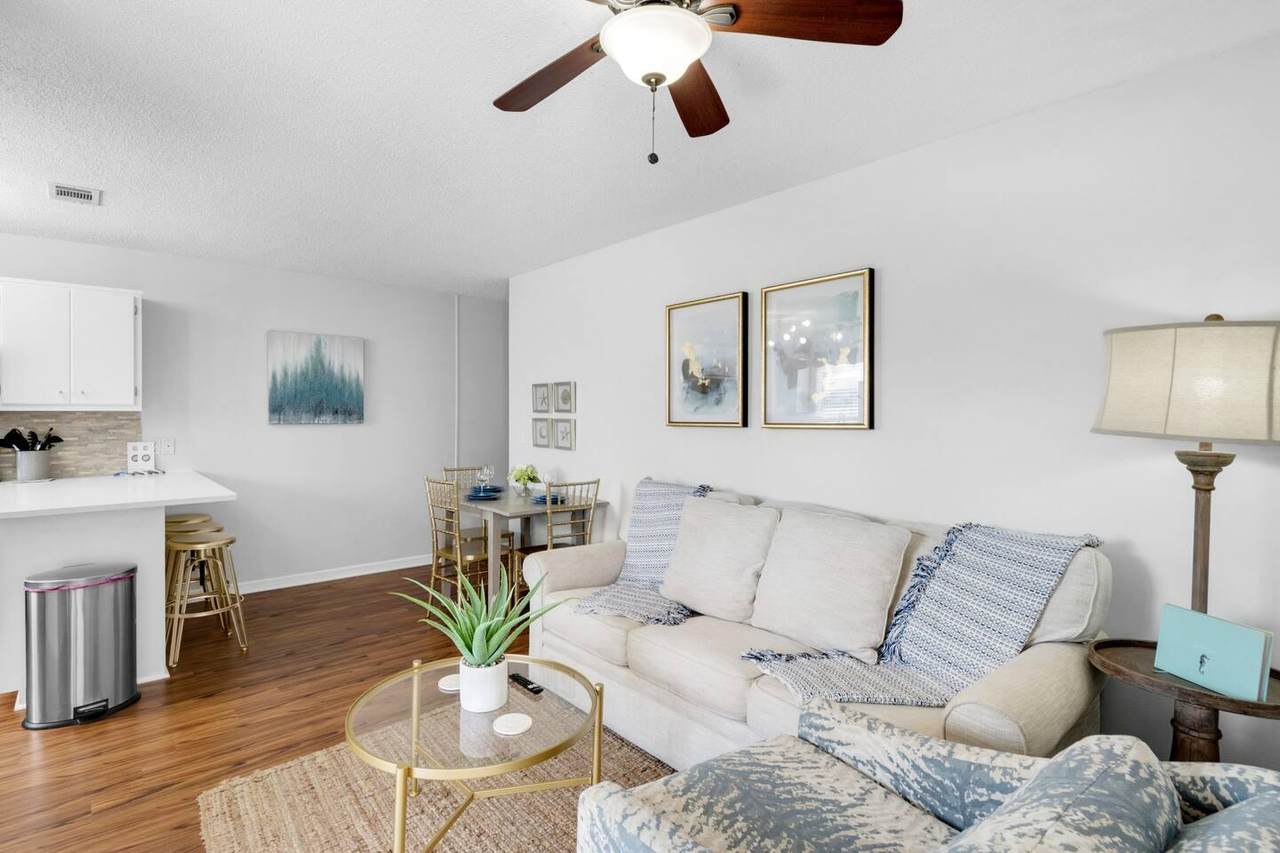 11 Beachside Drive - Photo 1