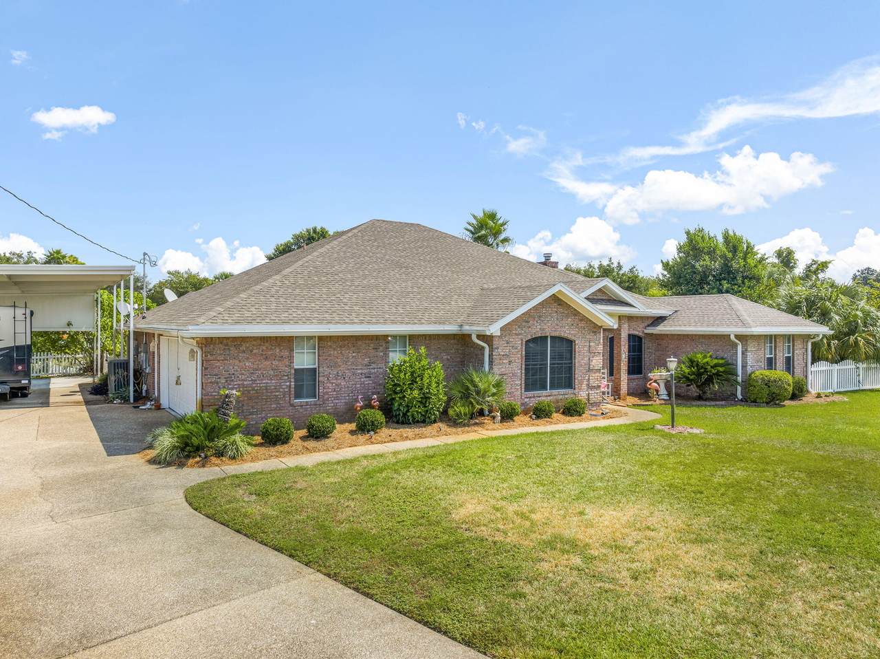 2902 Kingswood Drive - Photo 1