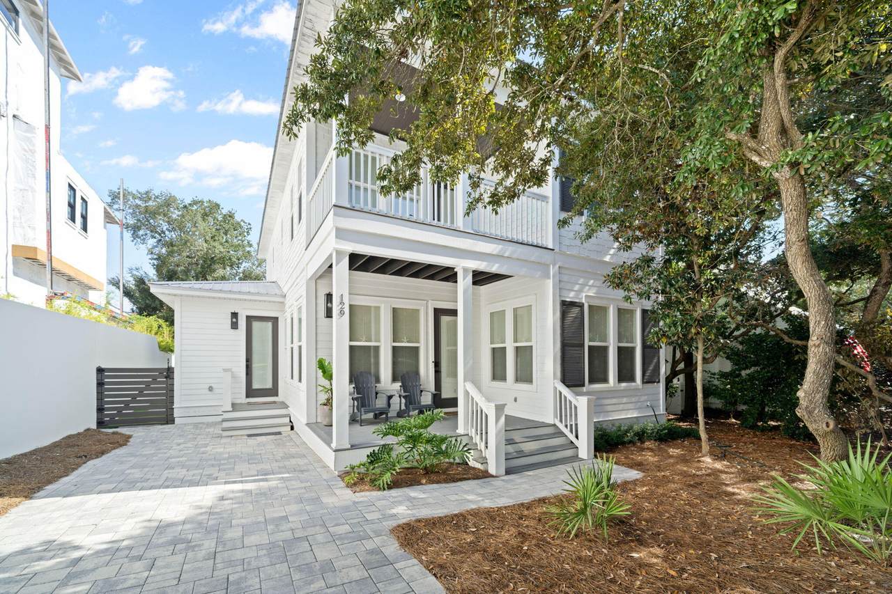 129 Grove Avenue - Photo 1