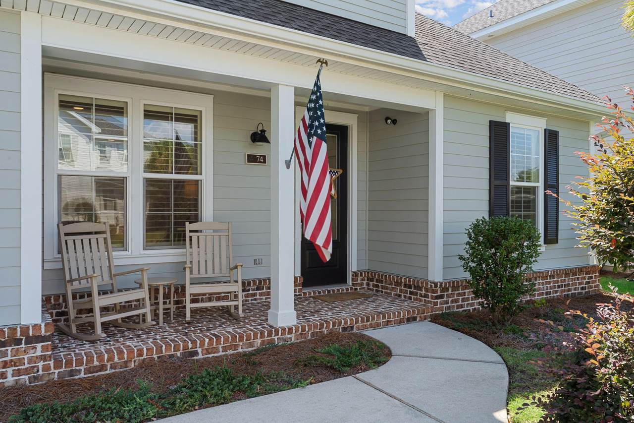 74 Chapman Street - Photo 1