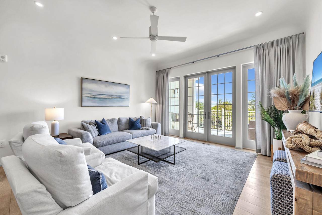 45 Solaire Way - Photo 1