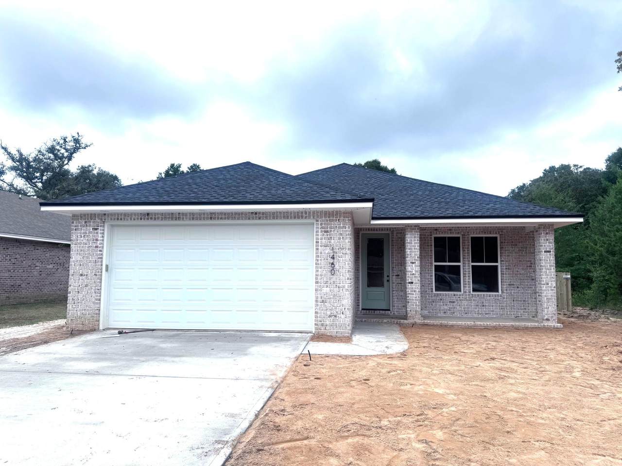 1460 Pine Street - Photo 1