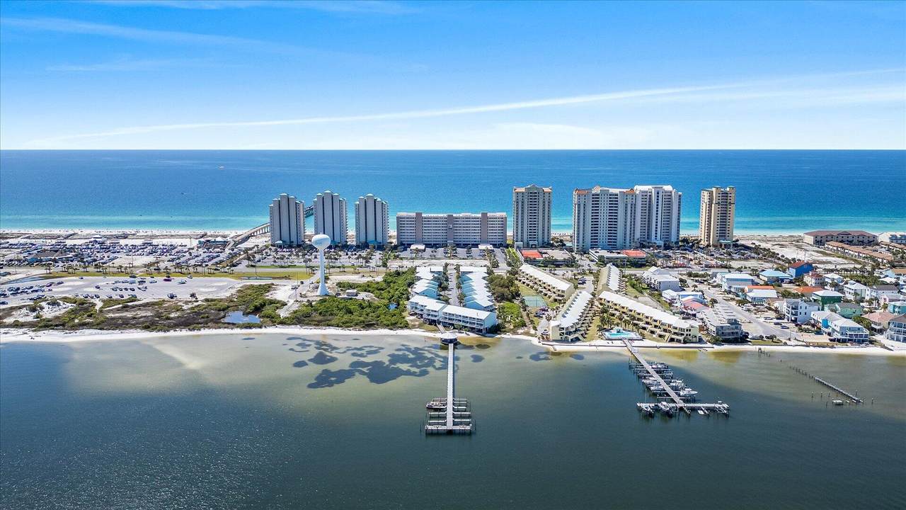 8522 Gulf Boulevard - Photo 1