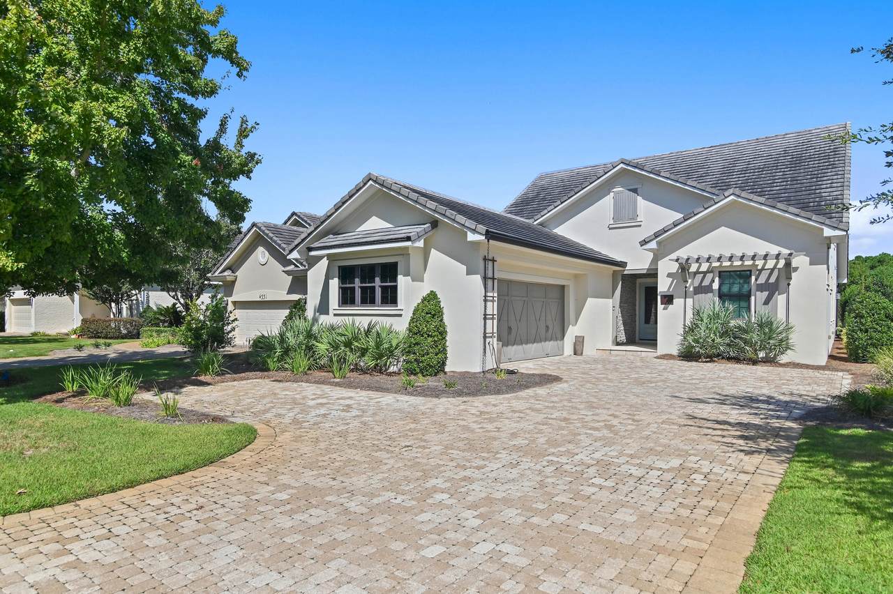 4333 Carriage Lane - Photo 1