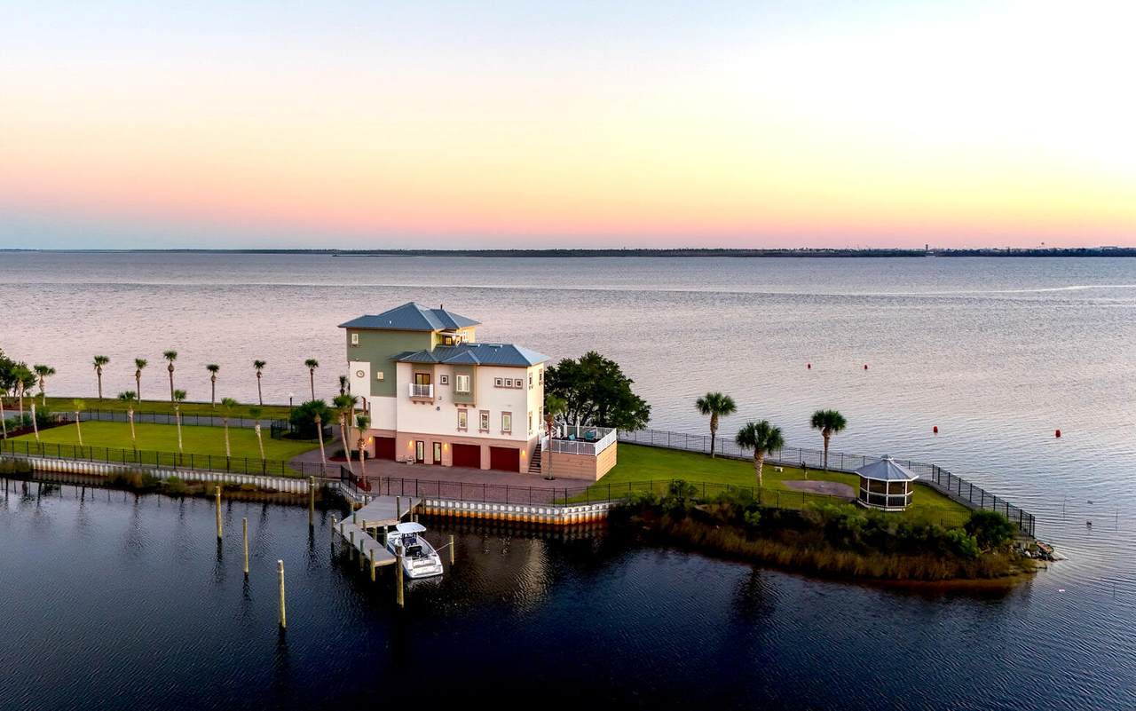 6701 Yacht Club Drive - Photo 1