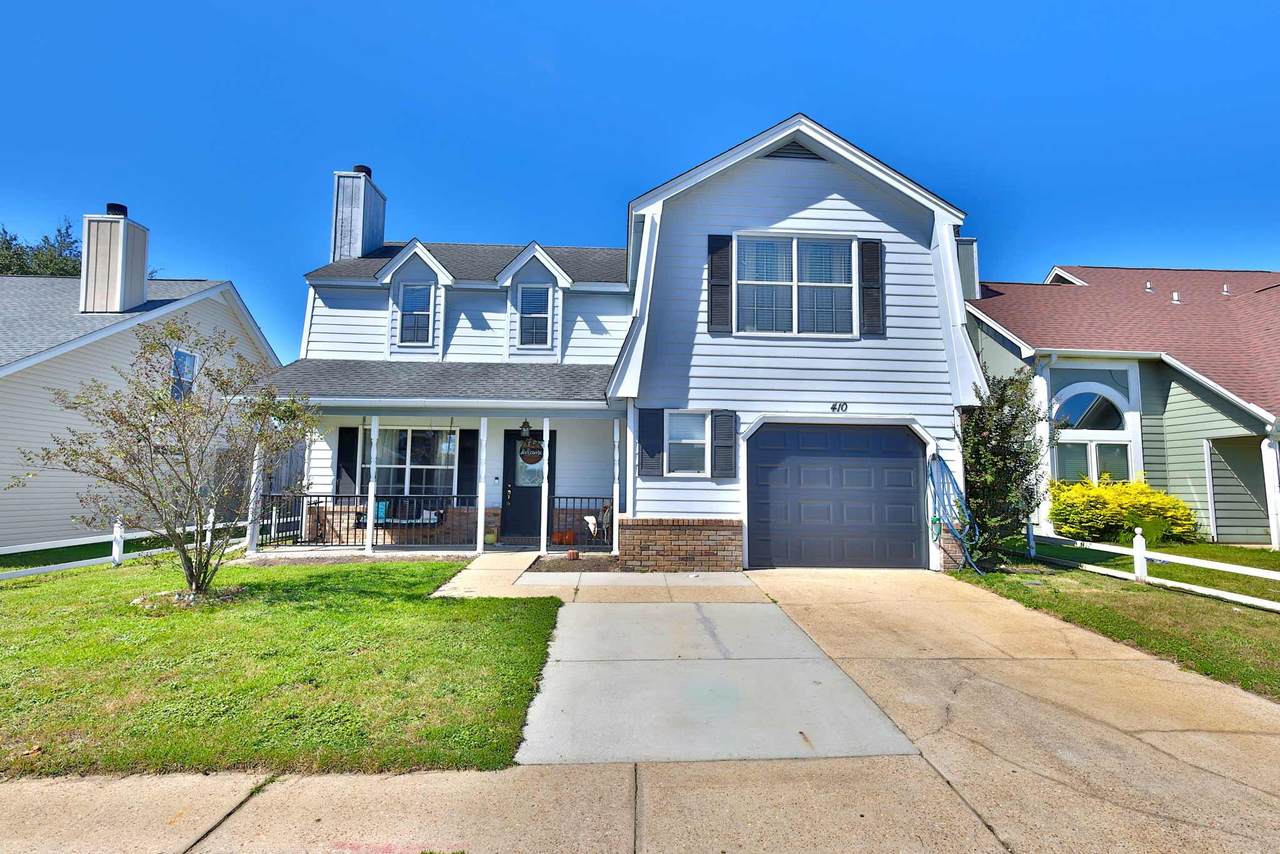 410 Woodland Park Circle - Photo 1