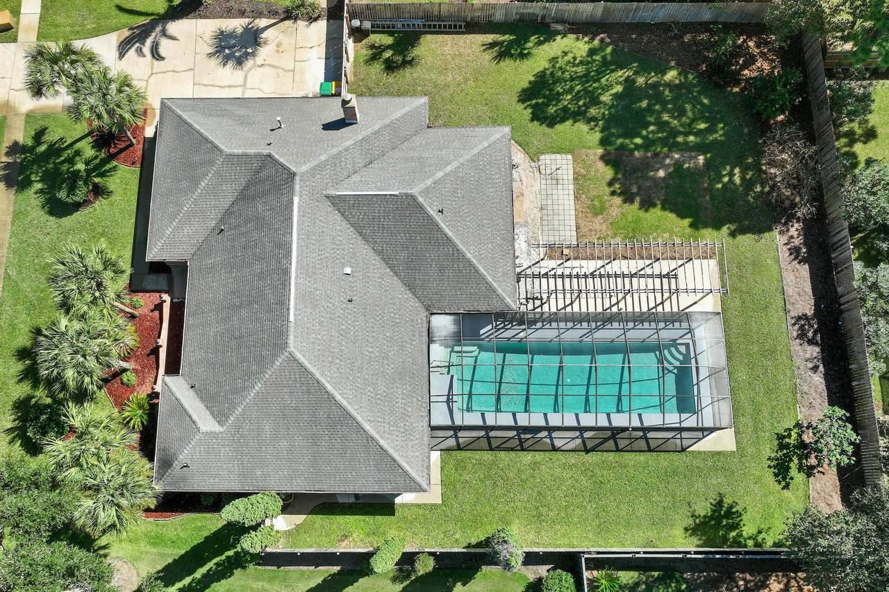 6 Country Club Drive - Photo 1