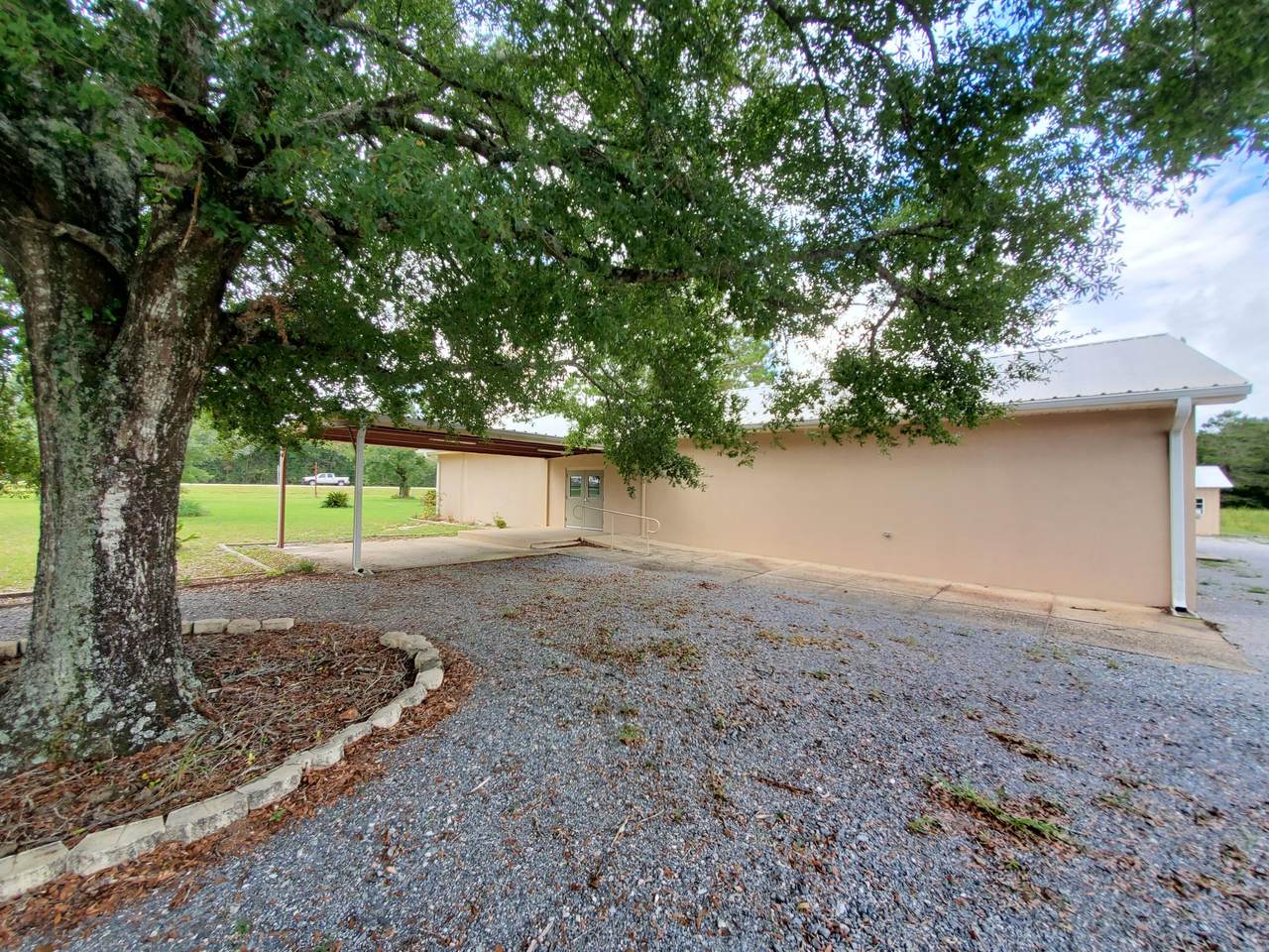 47 Dr Roberts Drive - Photo 1