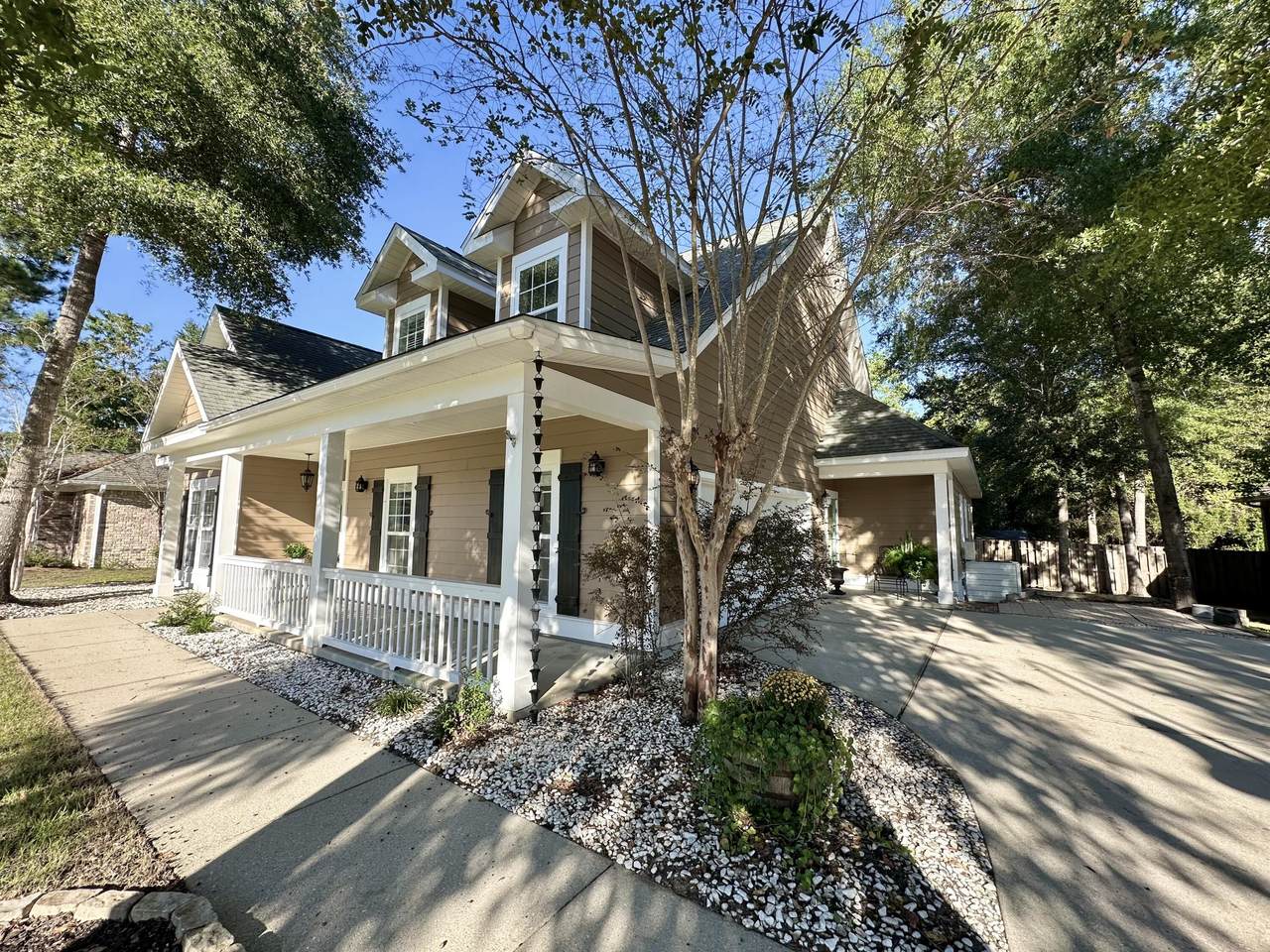 786 Symphony Way - Photo 1