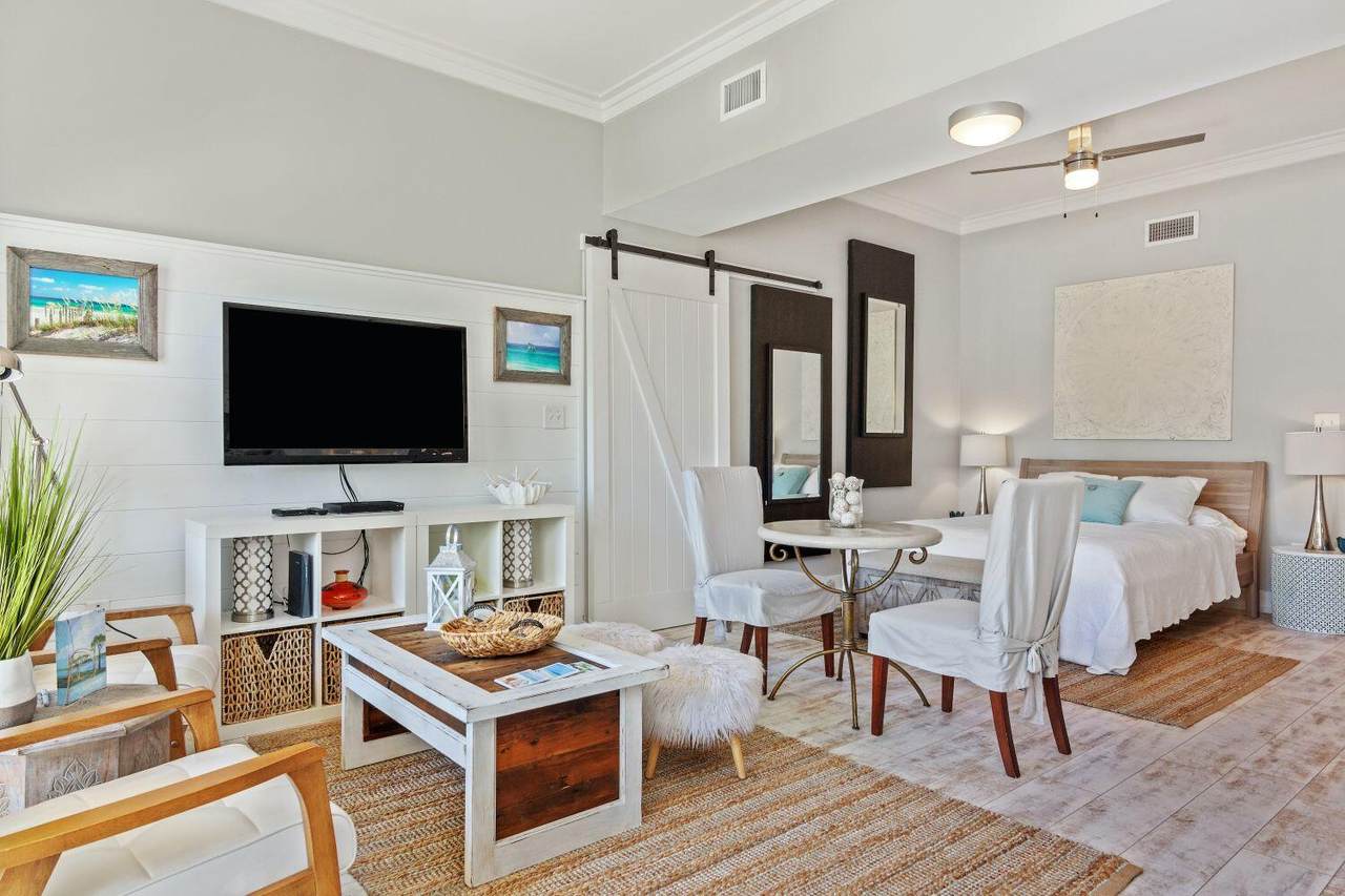 95 Laura Hamilton Boulevard - Photo 1