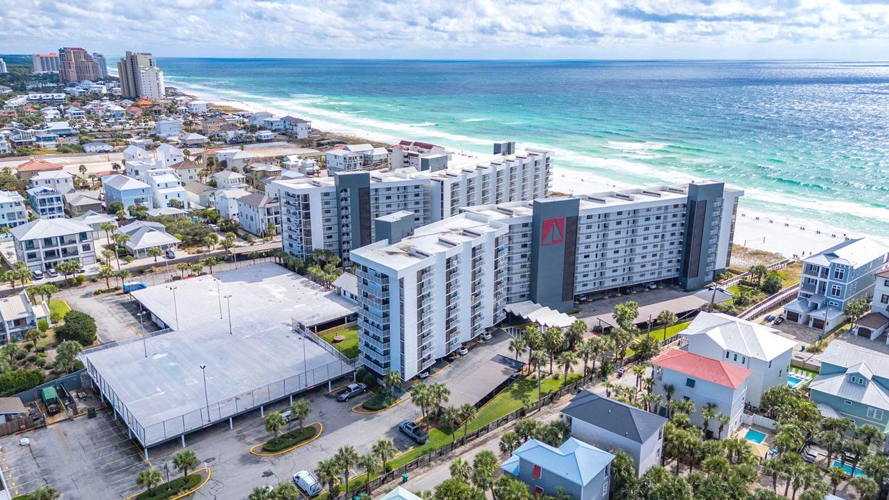 114 Mainsail Drive - Photo 1