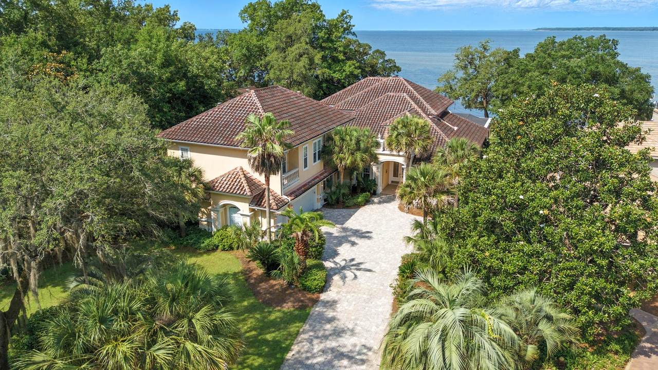 923 Lido Circle - Photo 1