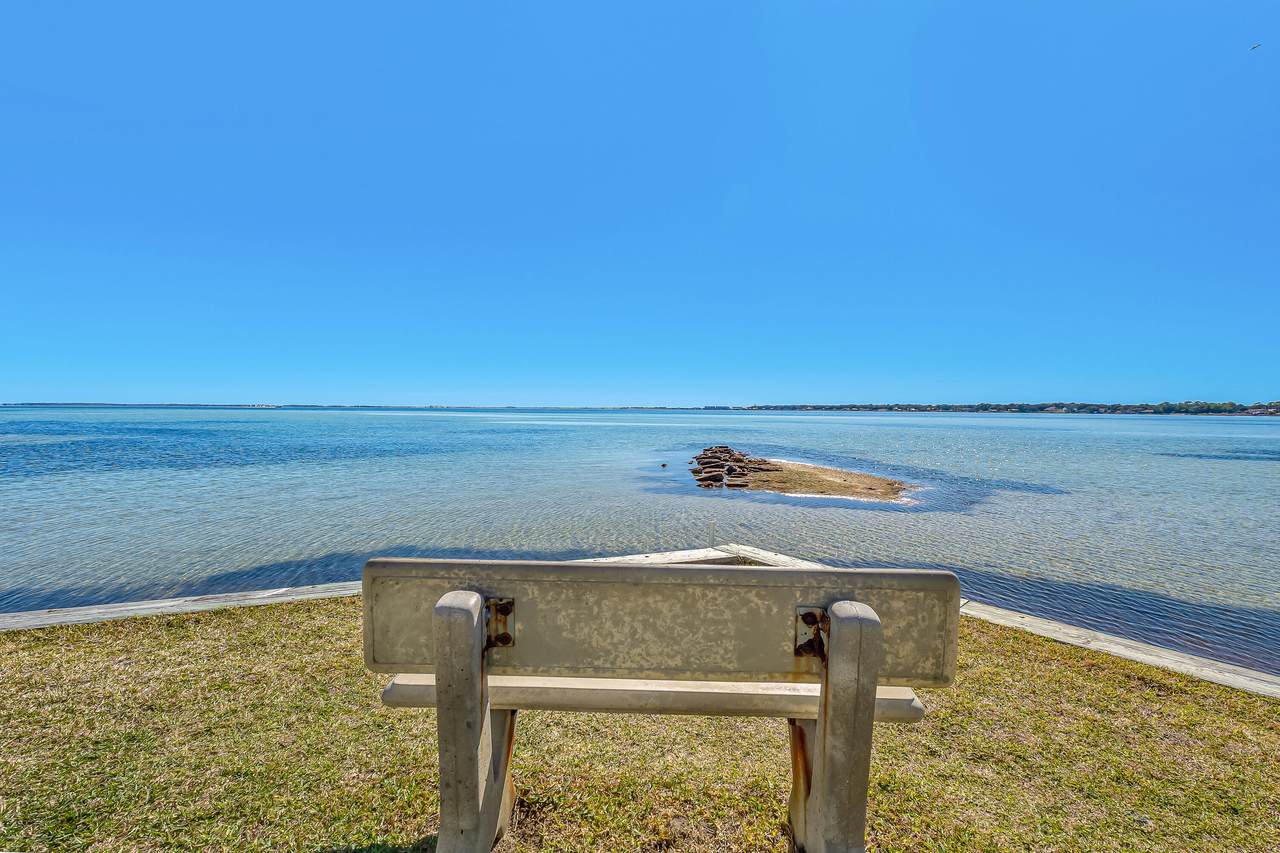 101 Old Ferry Road - Photo 1