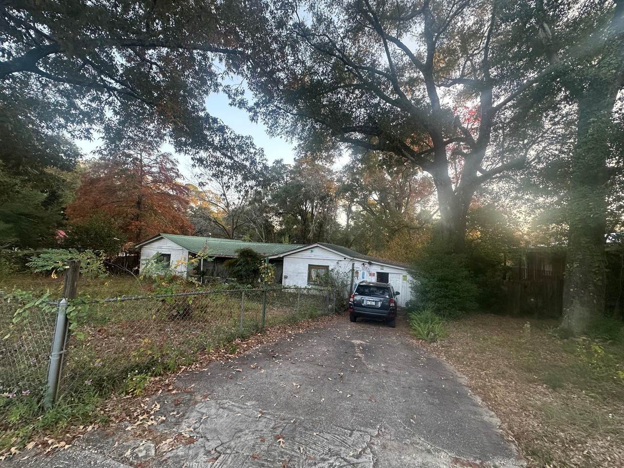 300 Bay Avenue - Photo 1