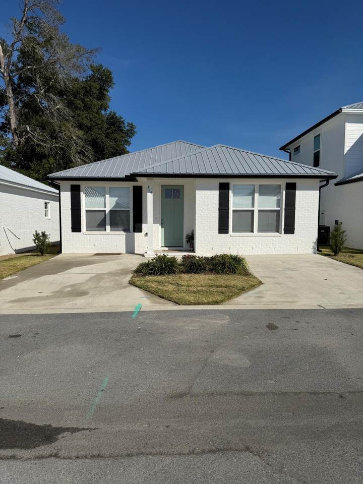 114 Penny Lane - Photo 1