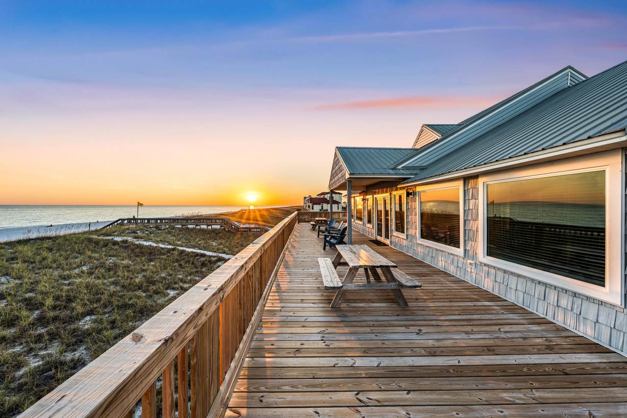 8123 Gulf Boulevard - Photo 1