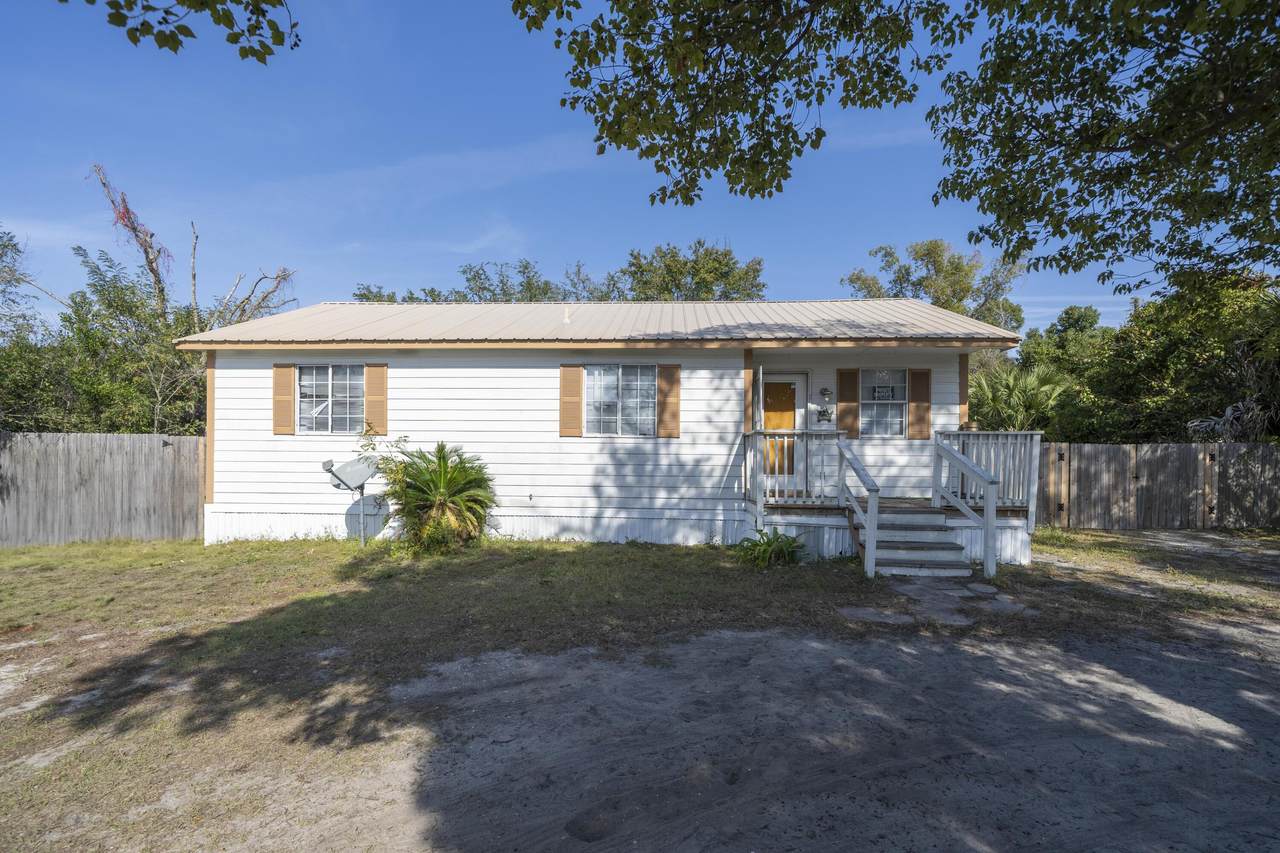 2717 E 6th Court - Photo 1