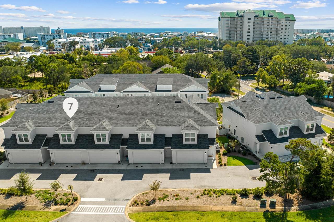 100 Beach Drive - Photo 1