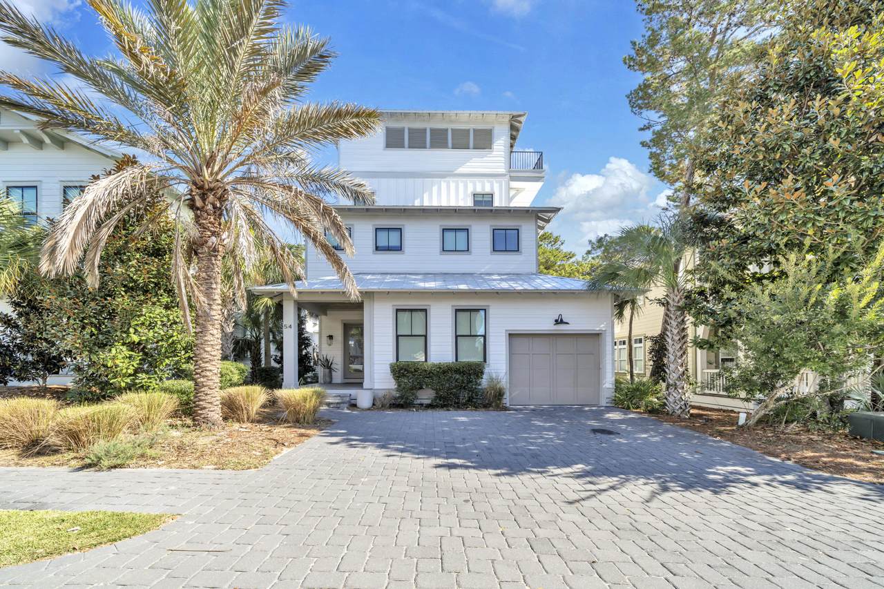 54 Grande Pointe Drive - Photo 1