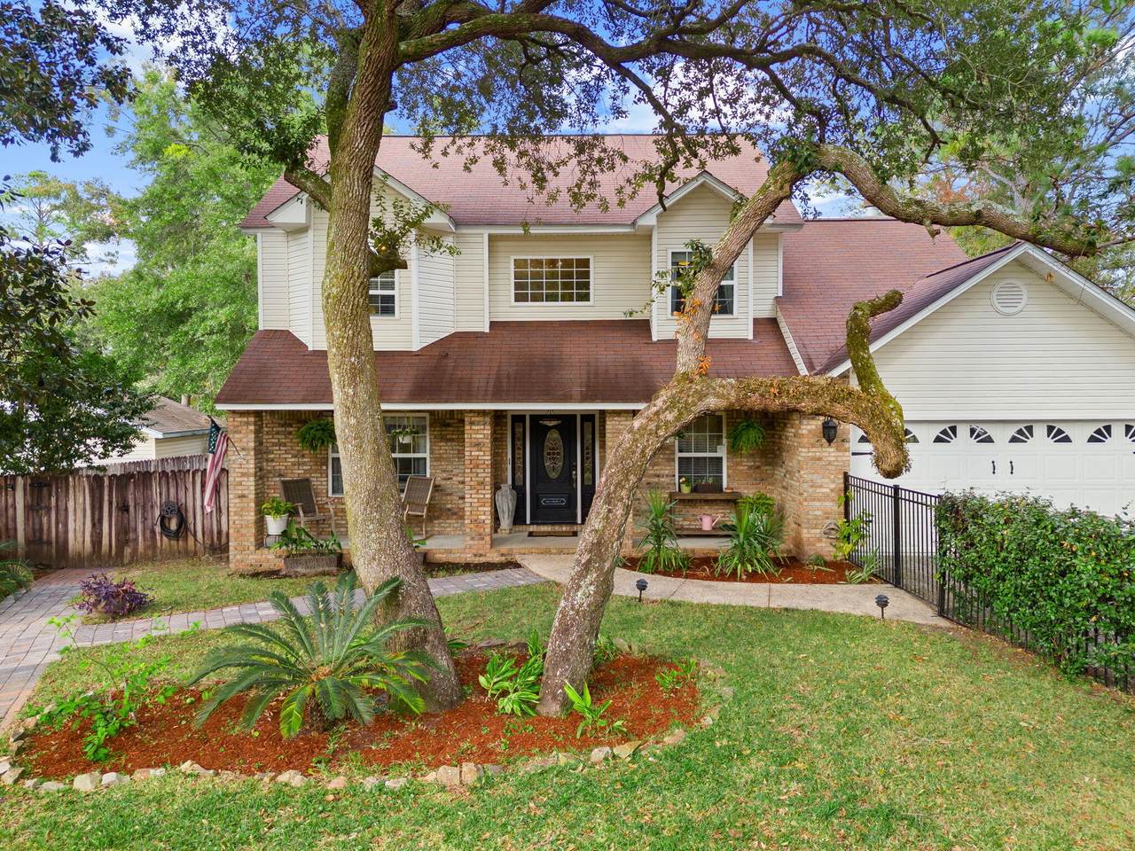 110 Rodney Drive - Photo 1