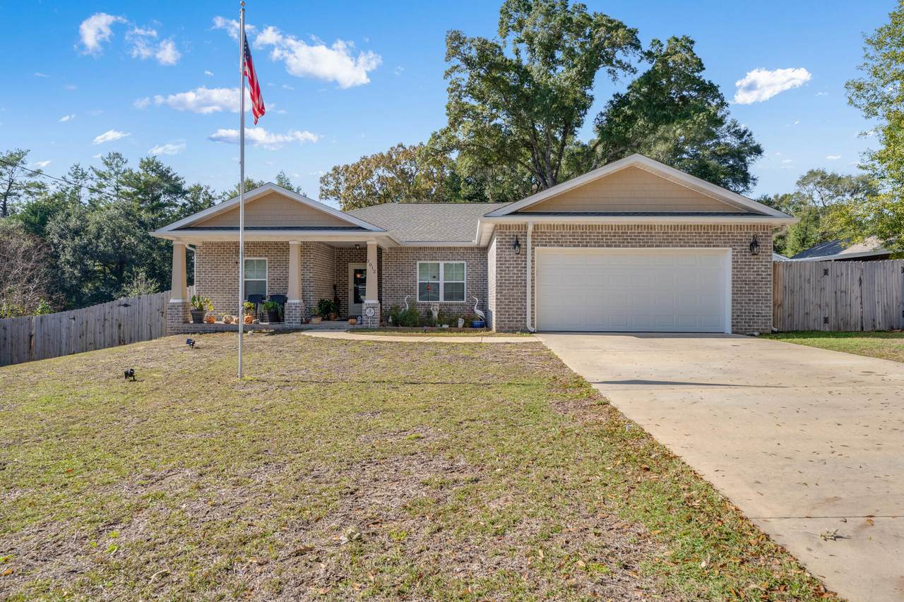 2012 Pearl Street - Photo 1