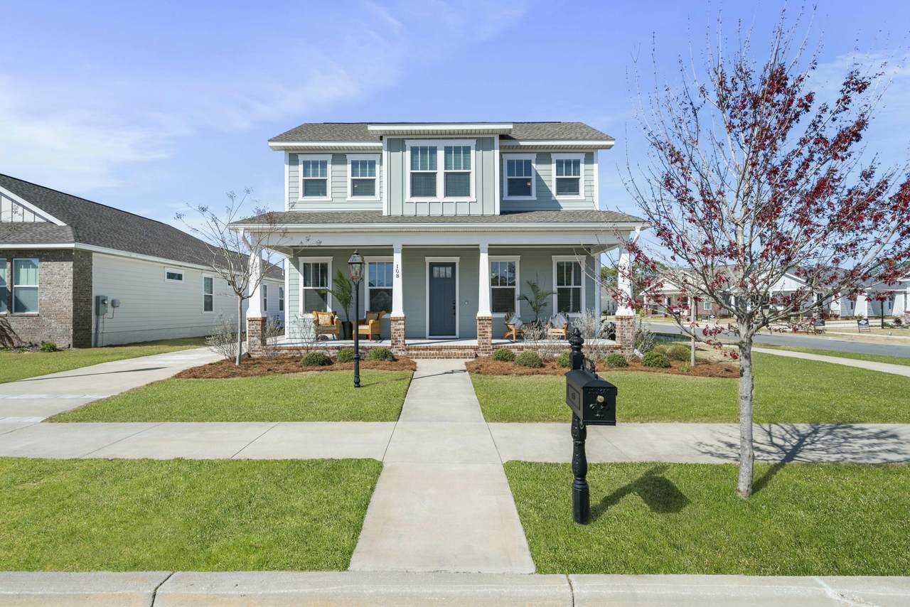 108 Charleston Court - Photo 1