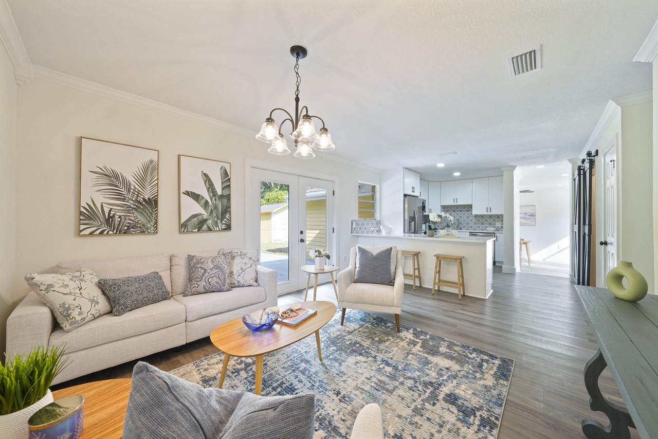 105 Moriarty Street - Photo 1