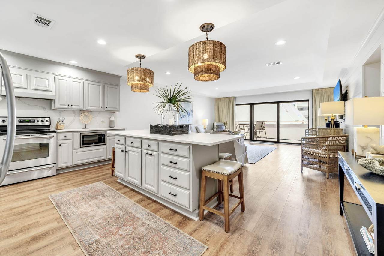 520 Gulf Shore Drive - Photo 1