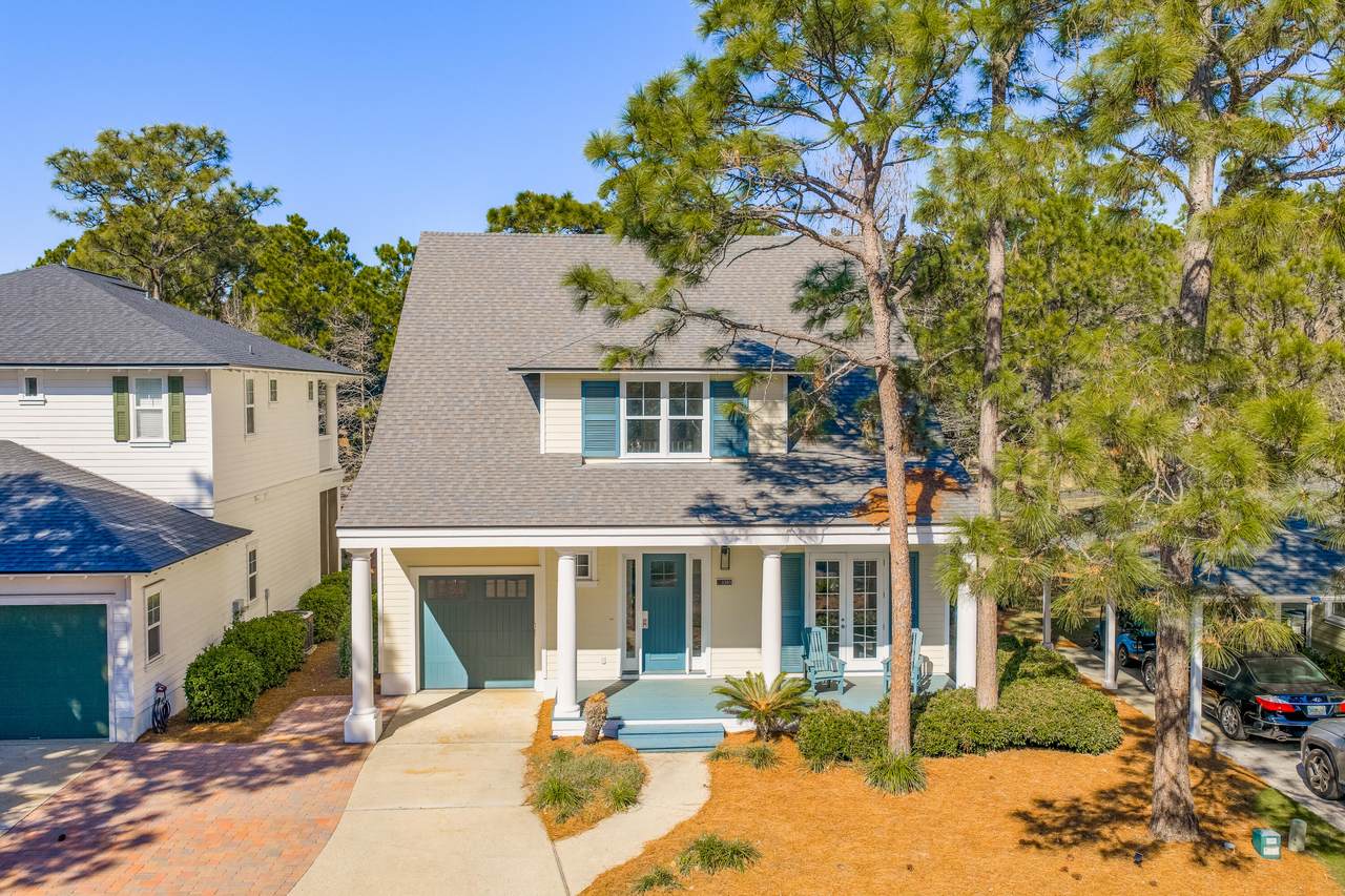 1303 Laurel Way - Photo 1