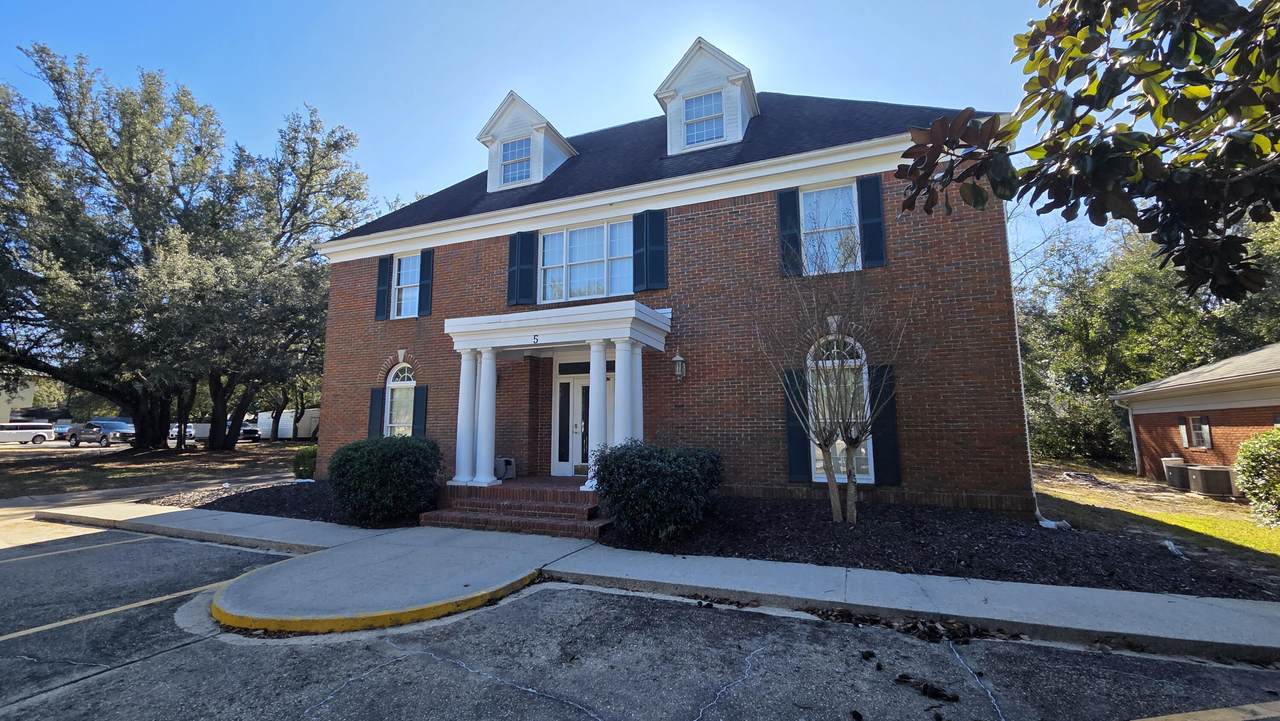5 Clifford Drive - Photo 1