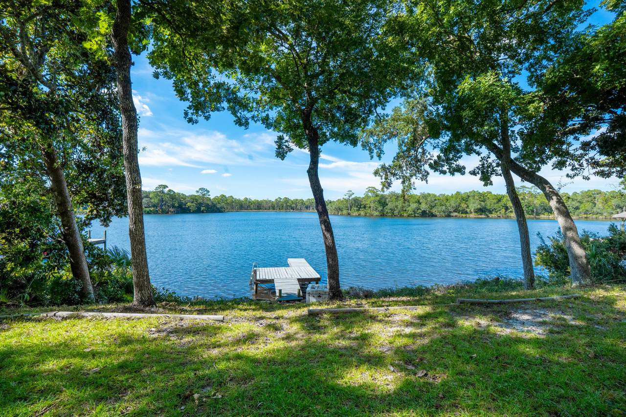 1013 Lake Drive - Photo 1