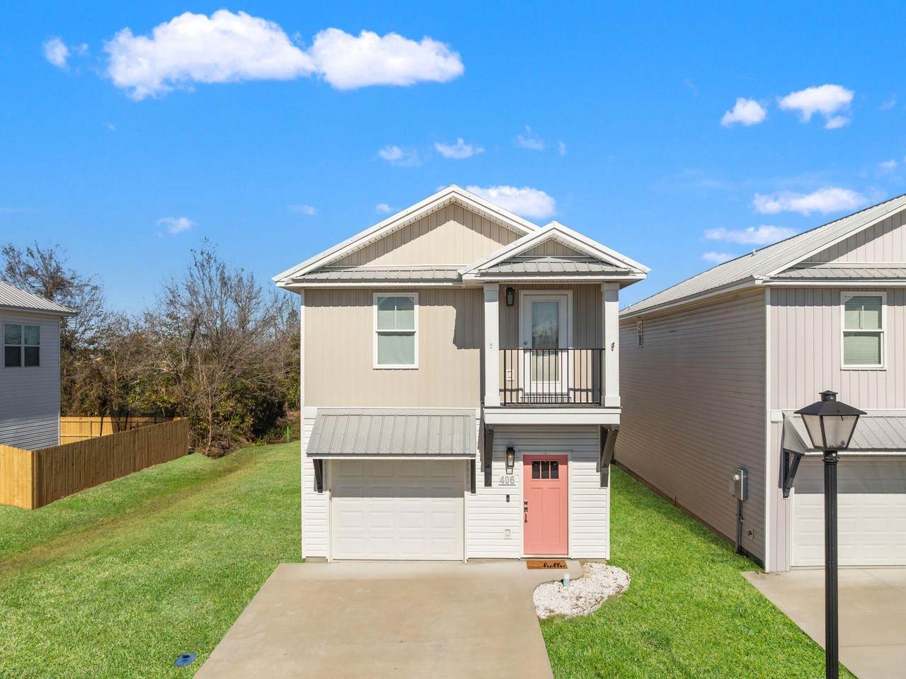 406 Raven Lane - Photo 1