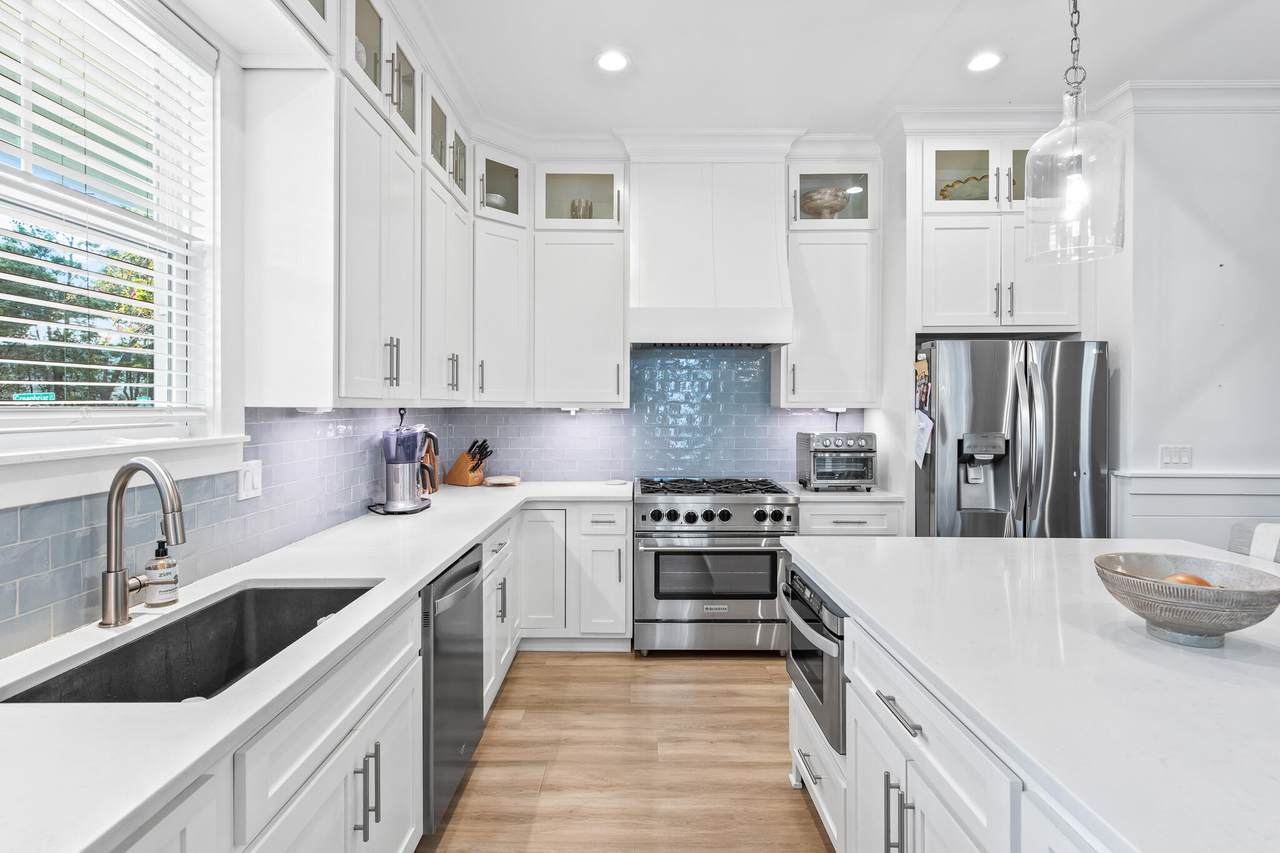 175 Greenbriar Lane - Photo 1