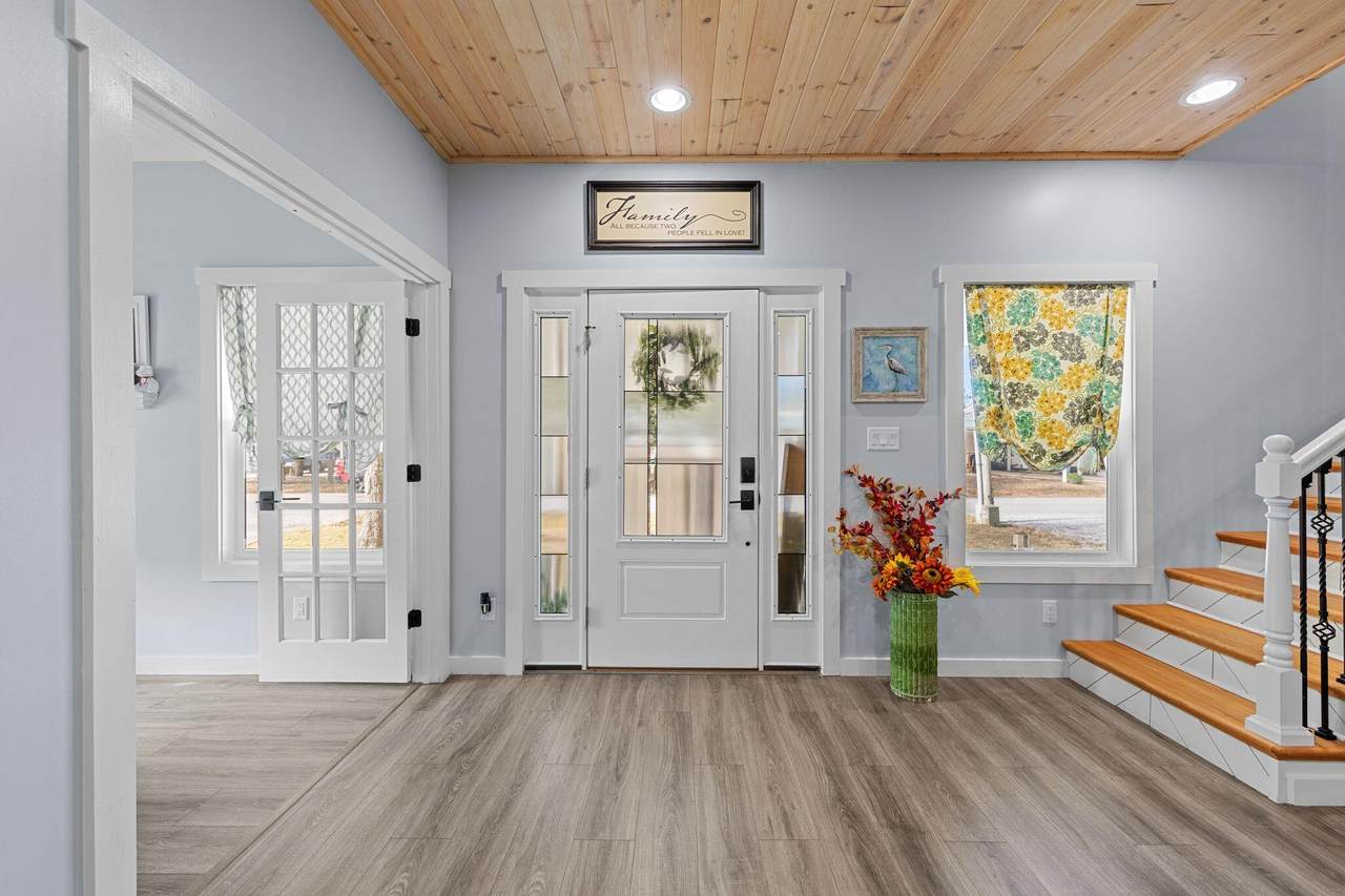 236 Bayou Circle - Photo 1