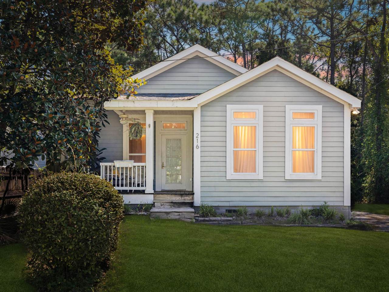 216 Central 8th Street - Photo 1