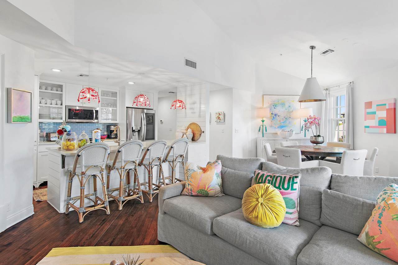 34 Barrett Square - Photo 1