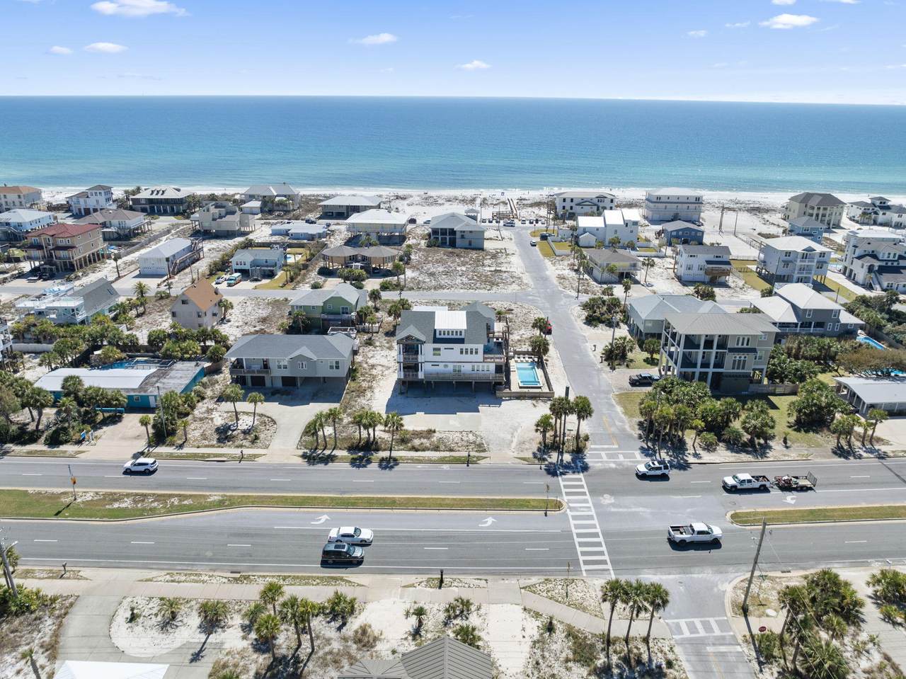 800 Via Deluna Drive - Photo 1