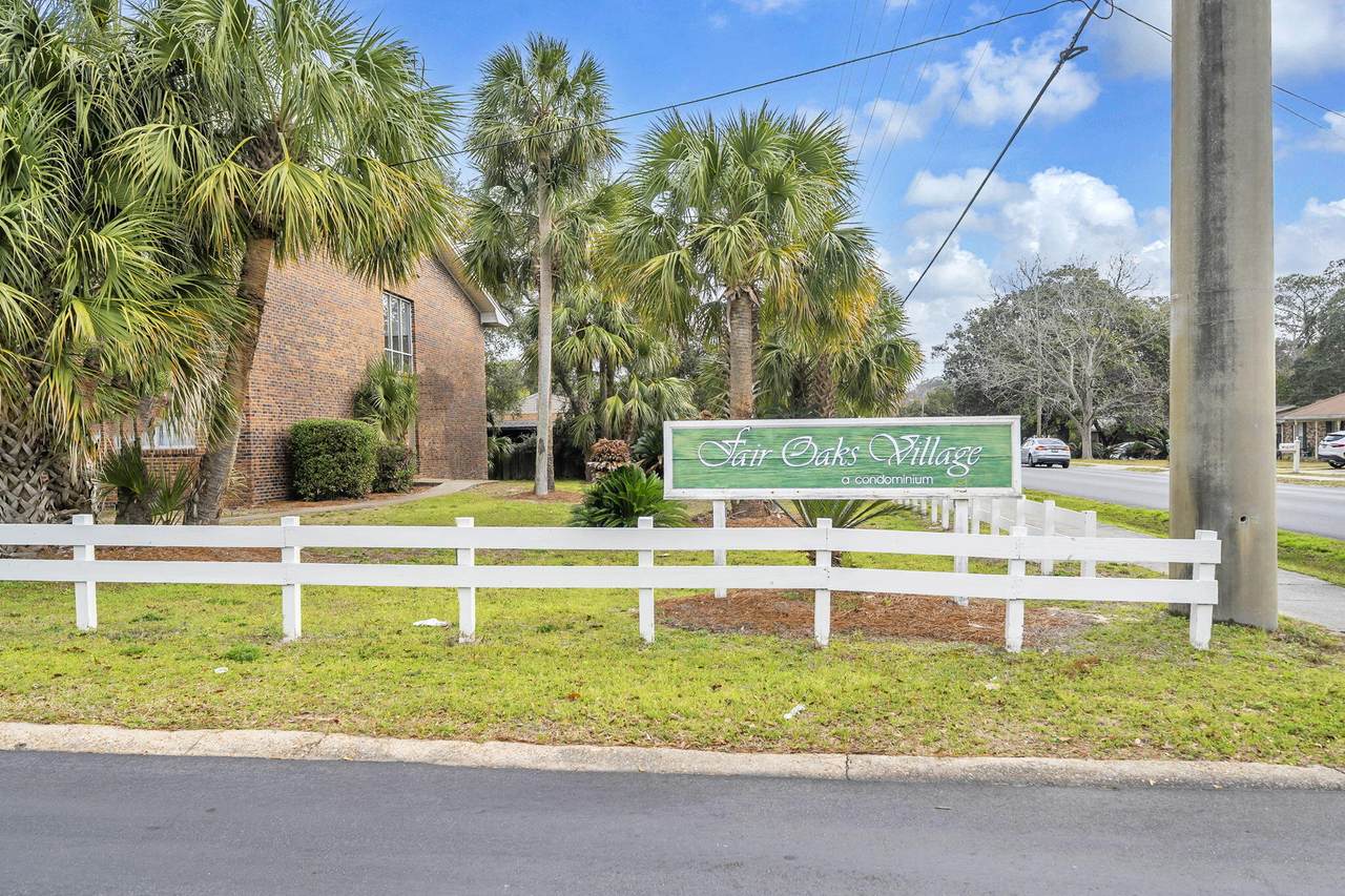 615 Colonial Drive - Photo 1