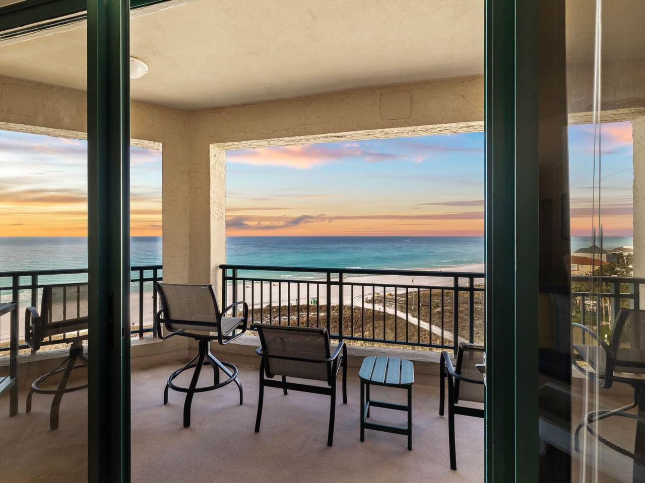 4429 Southwinds Drive - Photo 1