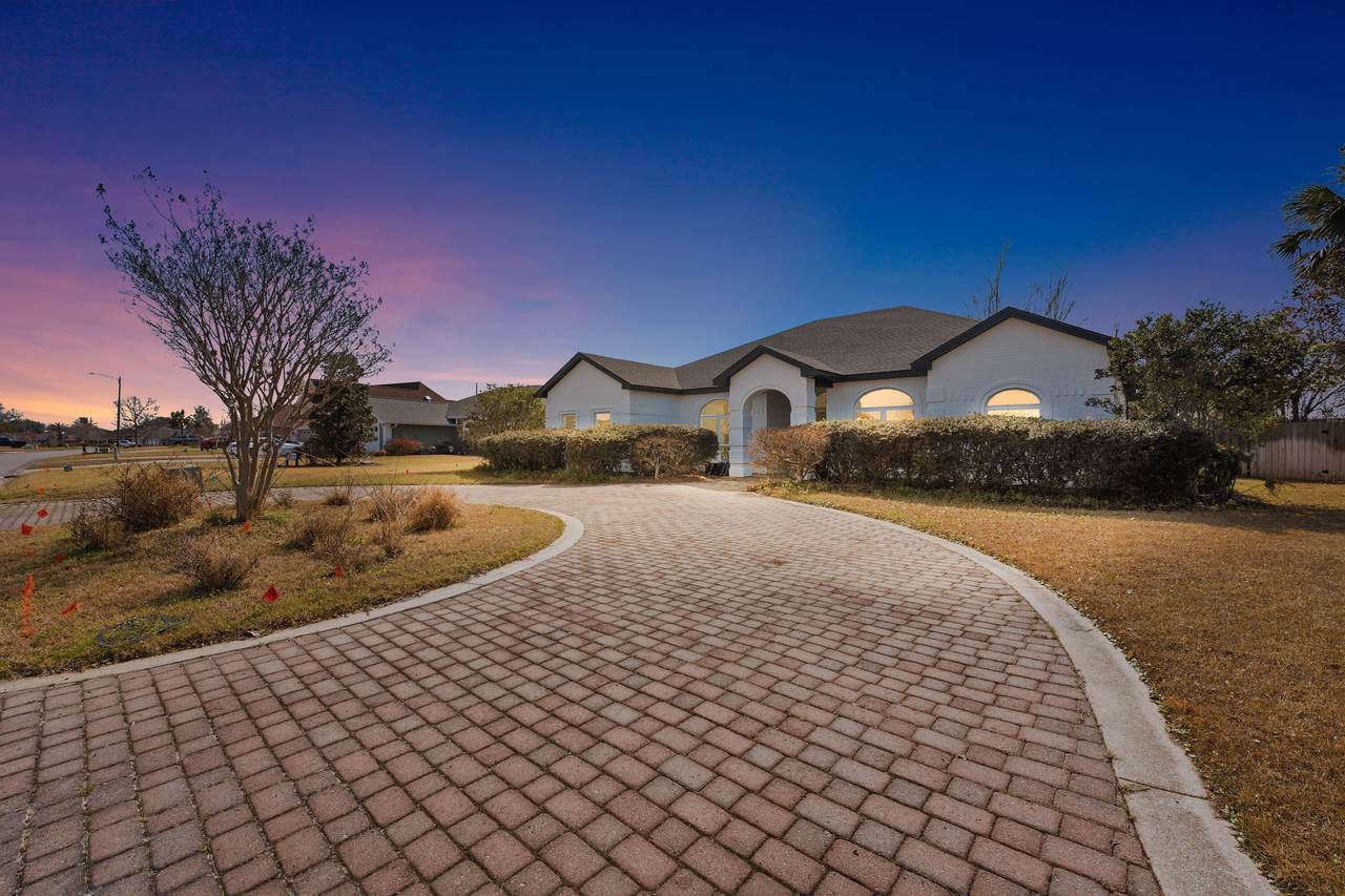 3244 Country Club Drive - Photo 1