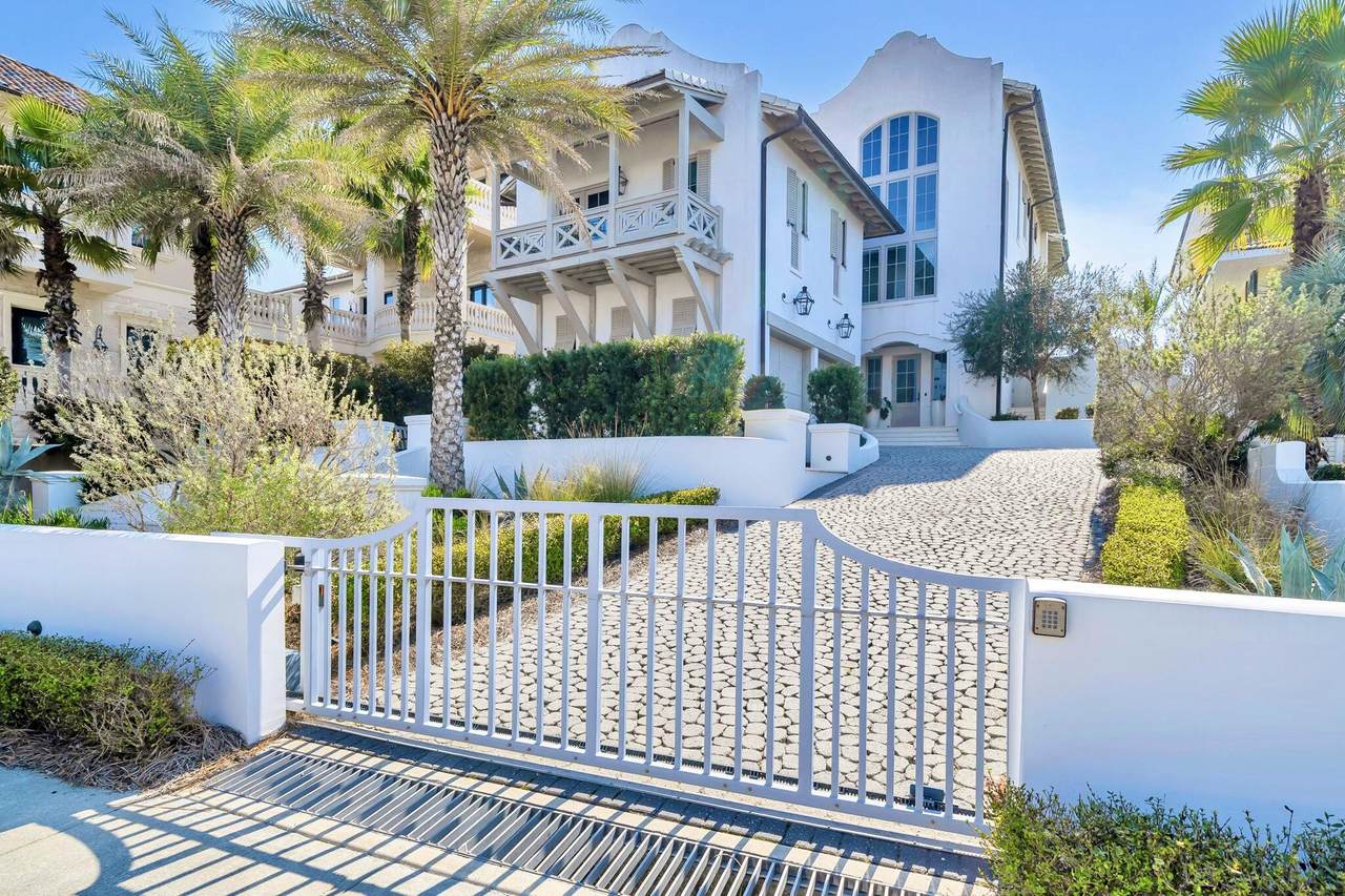 384 Beachside Drive - Photo 1