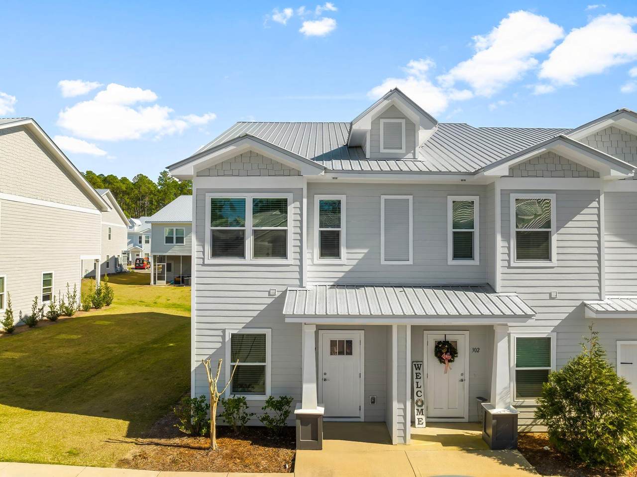 304 Date Palm Lane - Photo 1