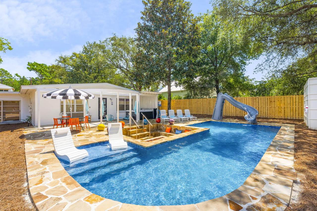 543 Seacrest Drive - Photo 1