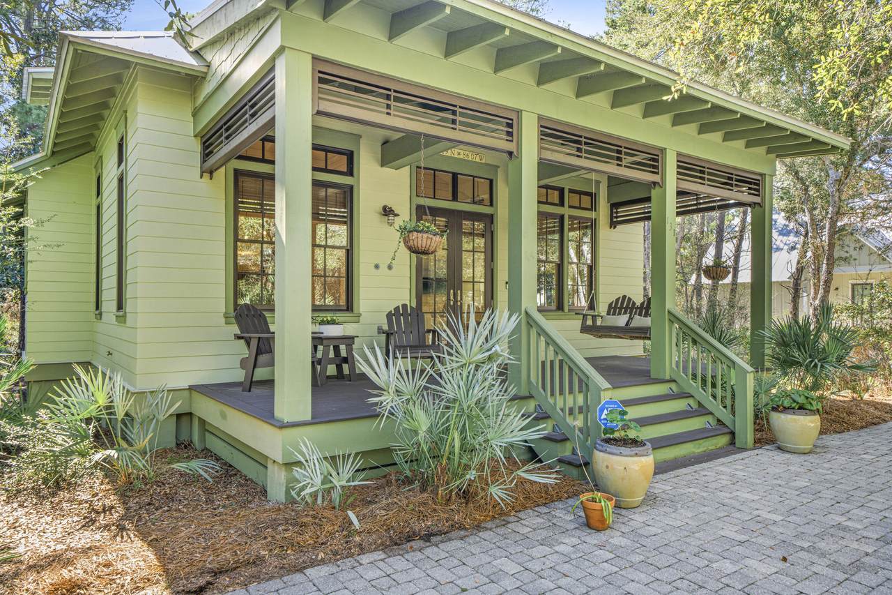 131 Hammock Lane - Photo 1