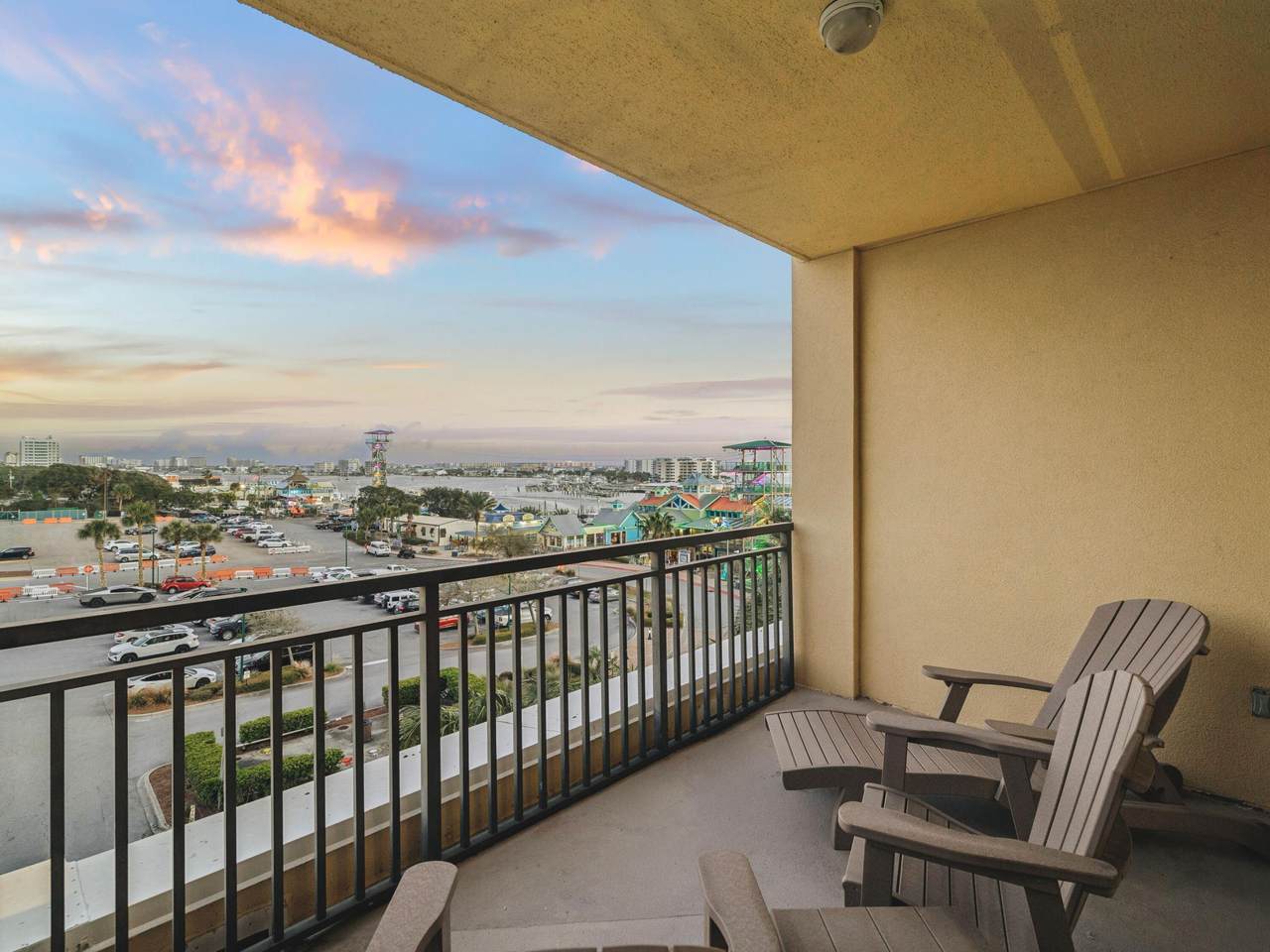 10 Harbor Boulevard - Photo 1