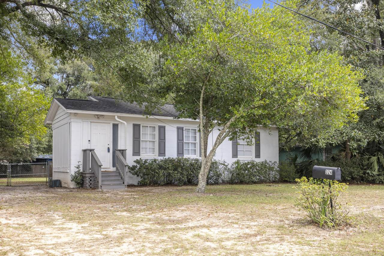324 Dixie Street - Photo 1